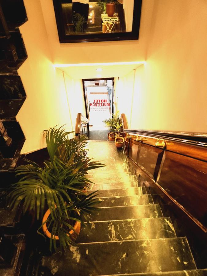 Hotel Multitech Premium Chandīgarh Extérieur photo
